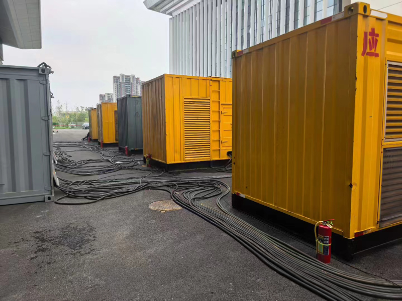 富蕴不同季节柴油发电机组保养有哪些注意事项?