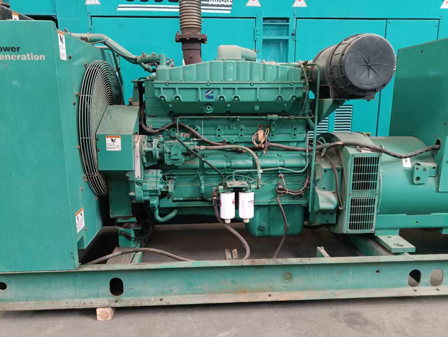 富蕴过载会对 600kW 柴油发电机组造成哪些损害?